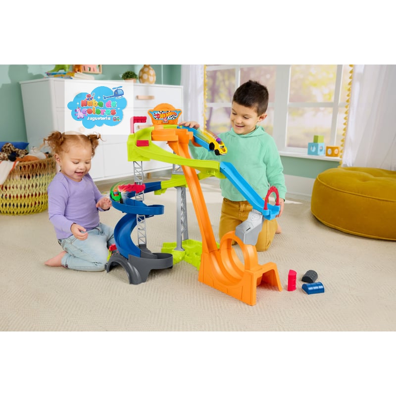 LITTLE PEOPLE - PISTA DE CARRERAS CON ACROBACIAS